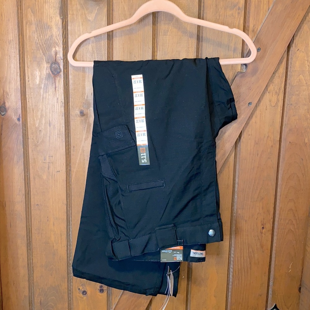 NEW- Men’s 5.11 Tactical Pants
